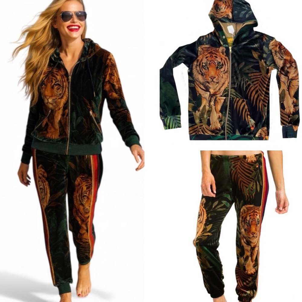 Aviator Nation Green Velvet Tiger-Print Jogger Set